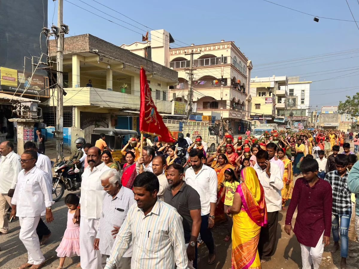 బొల్లారంలో భక్తిశ్రద్ధలతో కలశ యాత్ర ఊరేగింపు