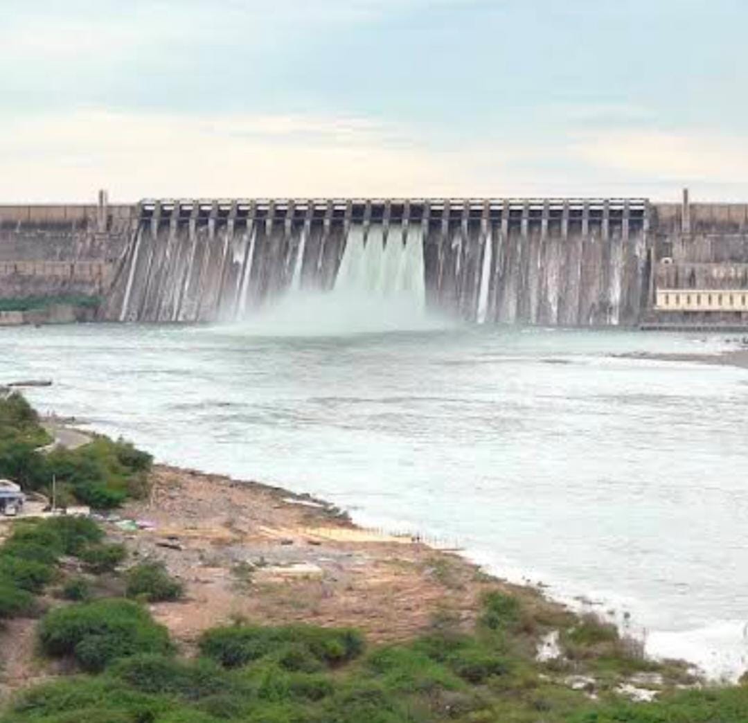 నాగార్జున సాగర్ ఎడమ కాల్వ సాగు నీరు విడుదల