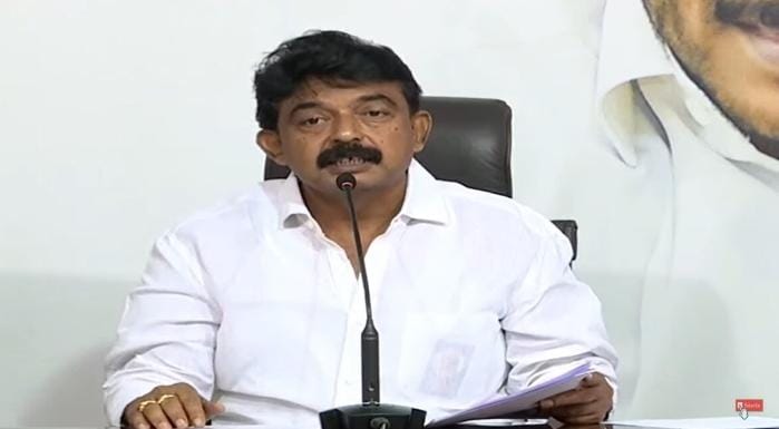 గుడివాడలో ఉద్రిక్తత