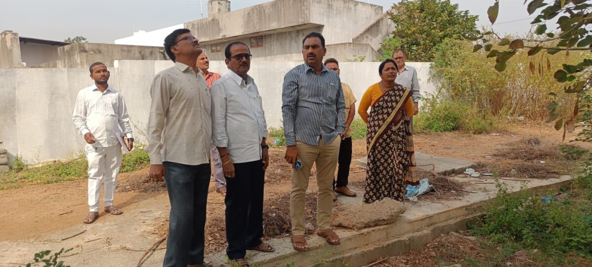 జగిత్యాల పట్టణ ములోని ధరూర్ క్యాంప్ లో నడుస్తున్న అర్బన్ రెసిడెన్షియల్ పాఠశాల