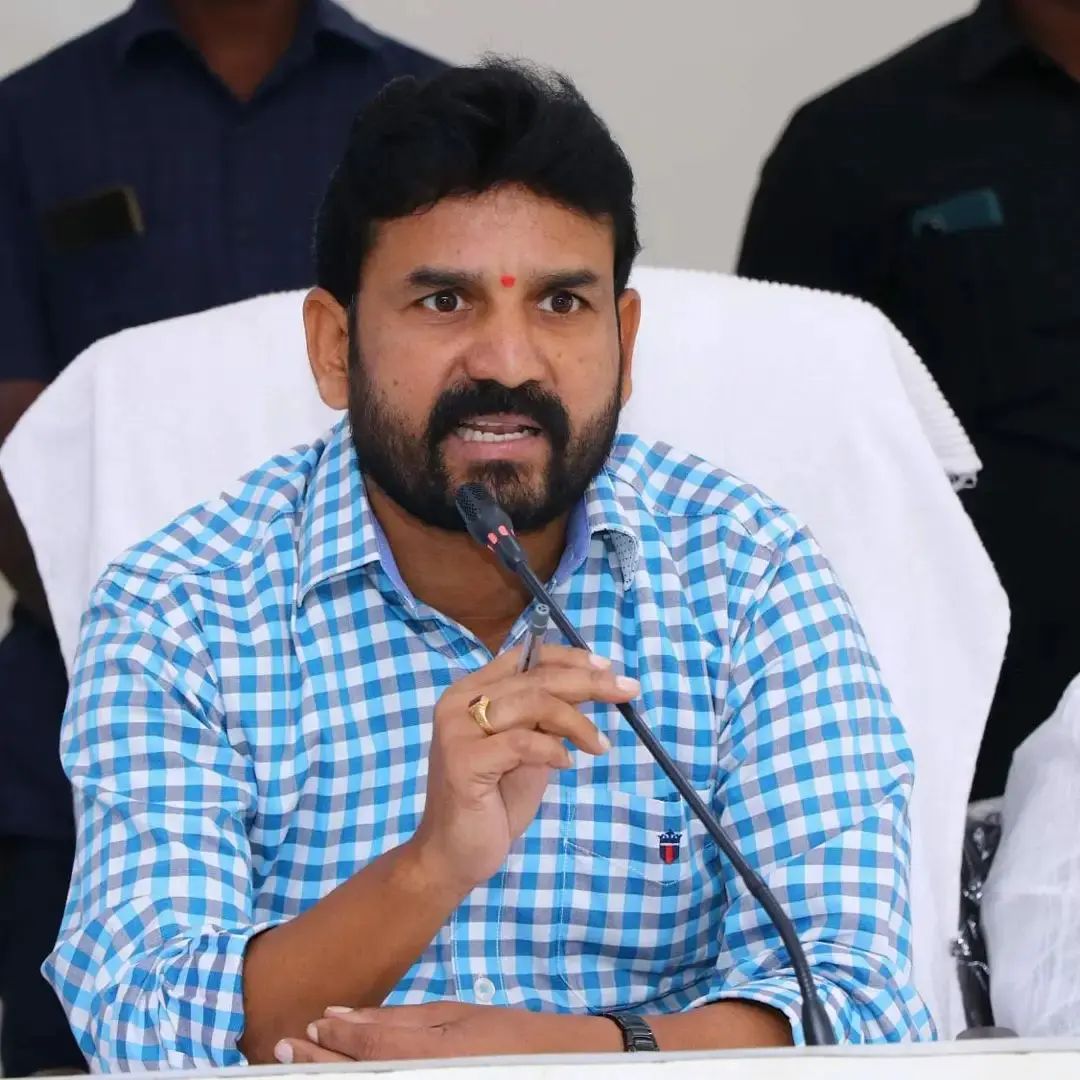 కాంగ్రెస్ పాలనలో CM సొంత జిల్లాలో ప్రభుత్వ