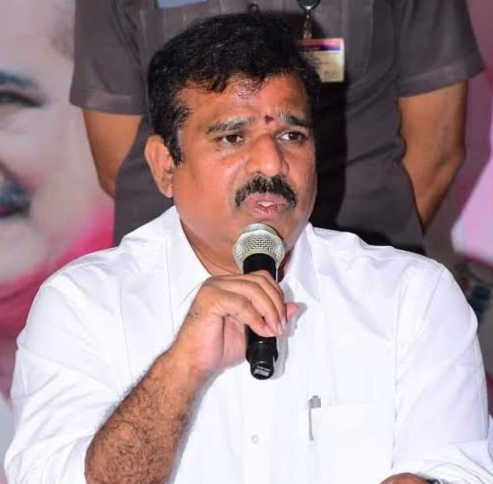 కె టి ఆర్ పై కేసు రాజకీయ కుట్ర: ఆందోల్ మాజీ ఎం ఎల్ ఏ క్రాంతి కిరణ్