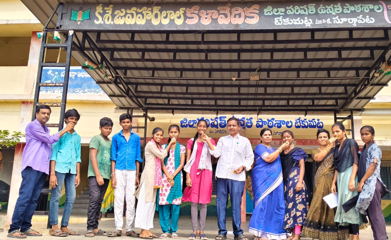 ప్రభుత్వ పాఠశాలల్లోనే నాణ్యమైన విద్య : హెచ్ఎం డి.పాపయ్య