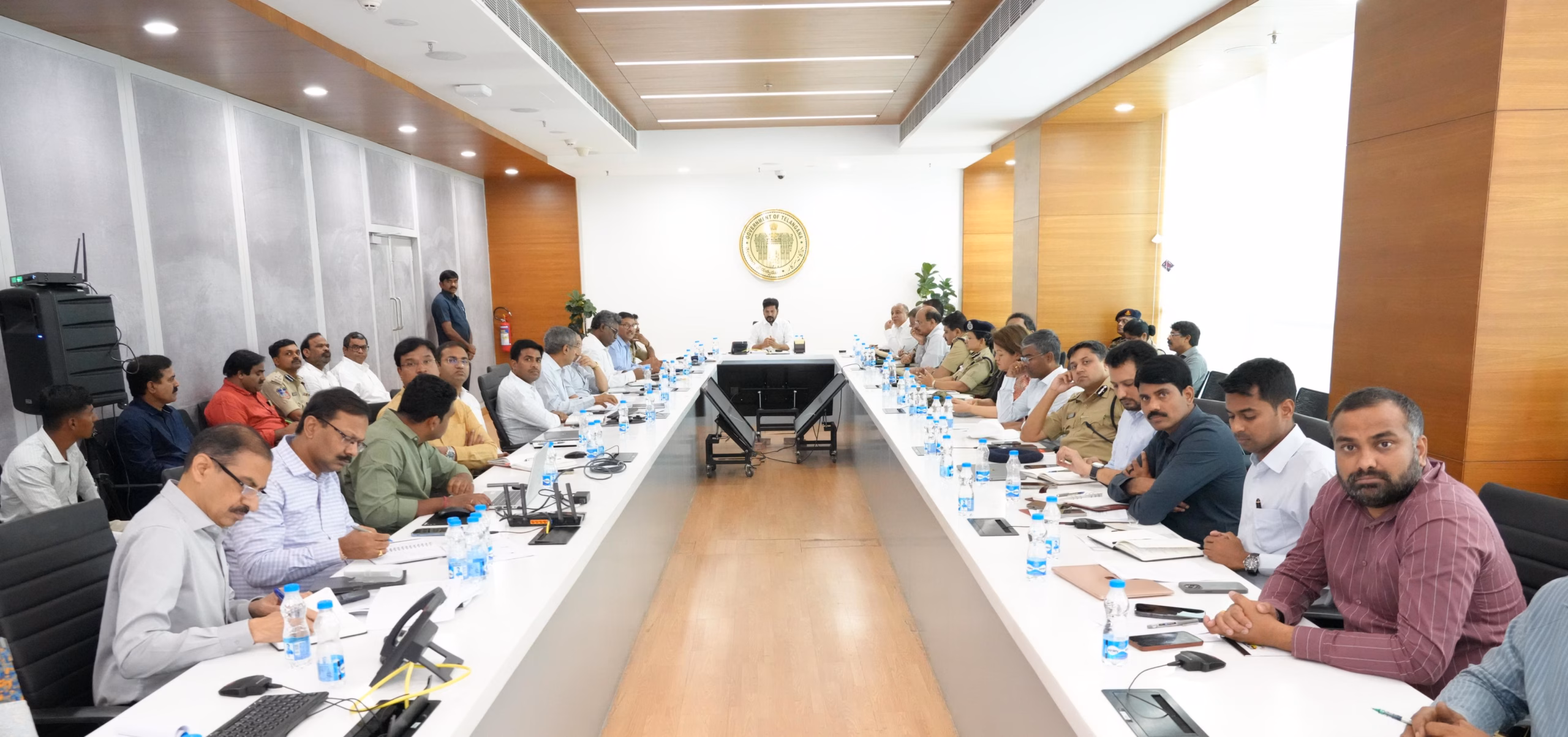 భారత సైన్యానికి సంఘీభావంగా రేపు సాయంత్రం 6