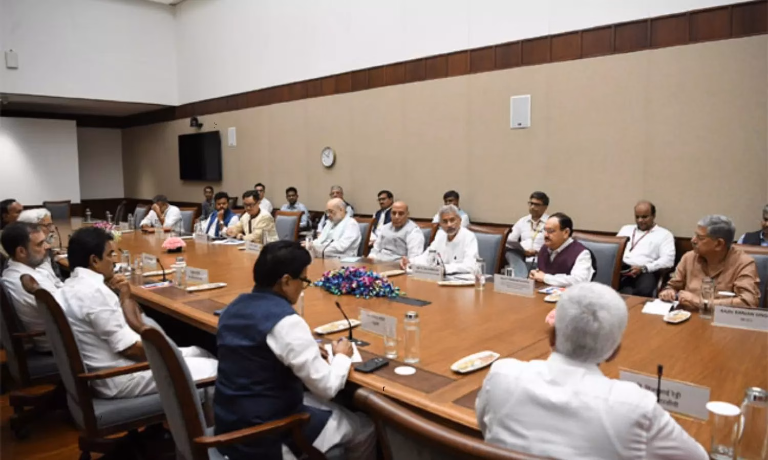 ఆపరేషన్ సిందూర్ ఇంకా ముగియలేదు”: రాజ్నాథ్ సింగ్