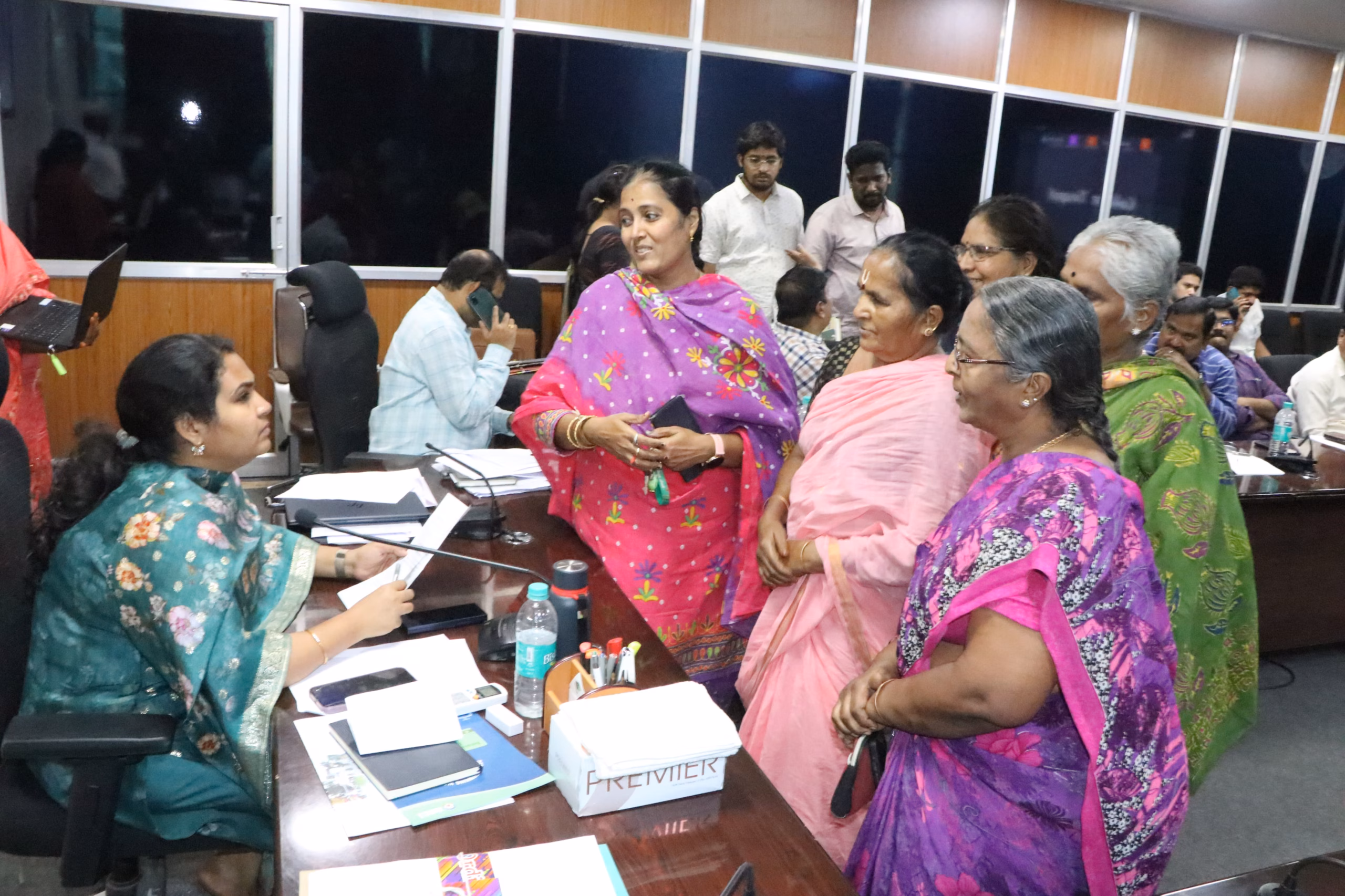 ప్రజా ఫిర్యాదులపై అలసత్వం వద్దు
