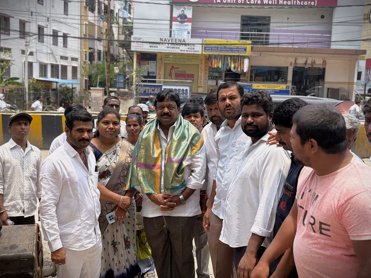 నియోజకవర్గ కాంగ్రెస్ పార్టీ ఇంచార్జి కోలన్ హన్మంత్ రెడ్డి  చొరవతో పనులు ప్రారంభం