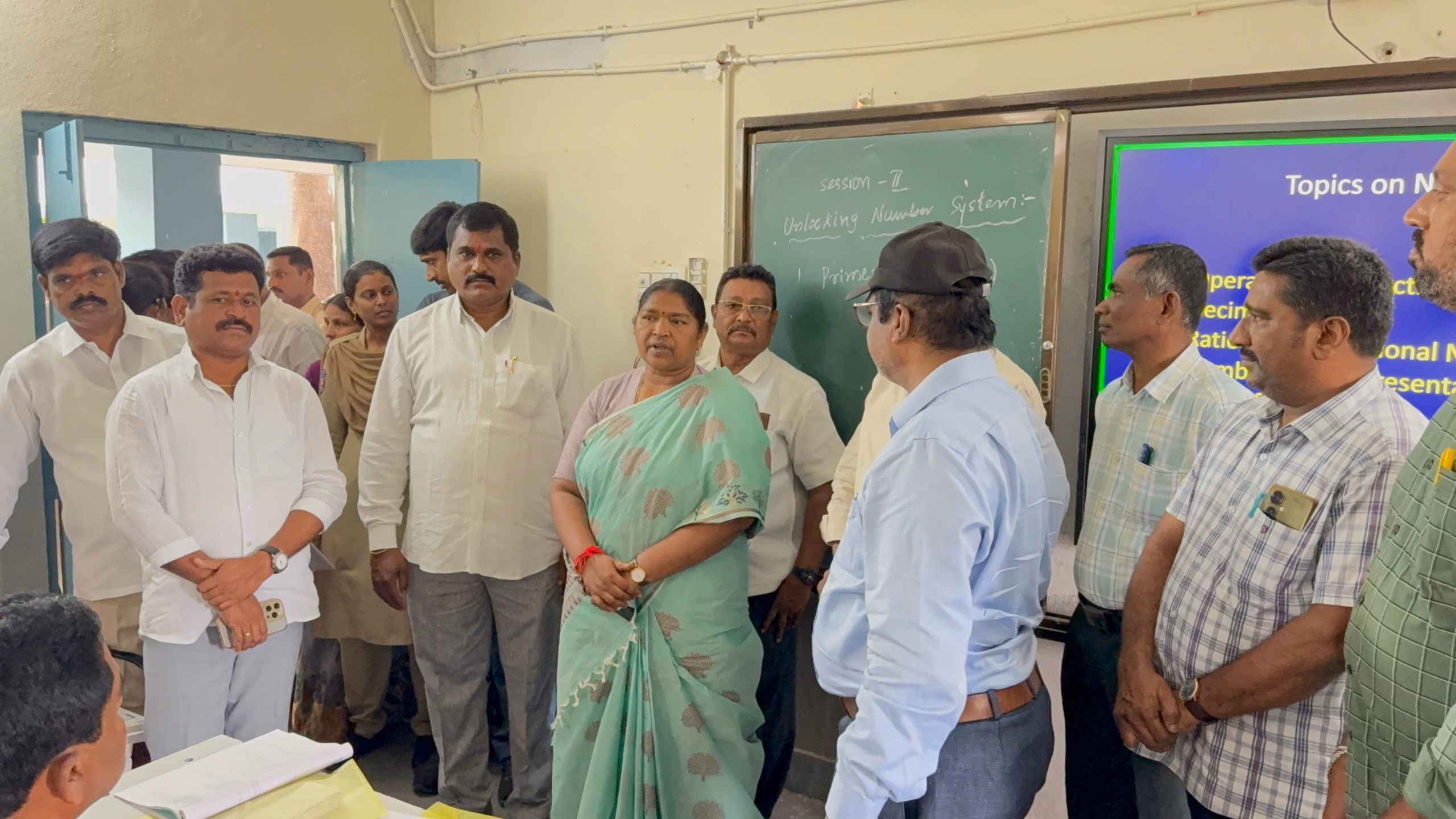 ఉపాధ్యాయుల చేతుల్లోనే విద్యార్థుల భవిష్యత్