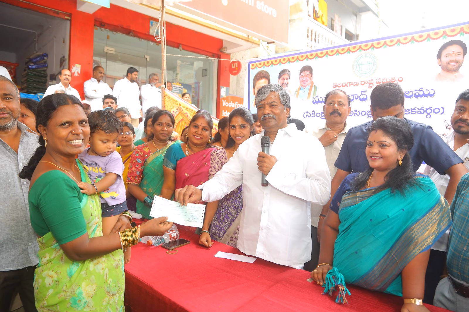అన్ని సంక్షేమ కార్యక్రమలు కొనసాగించాలి
