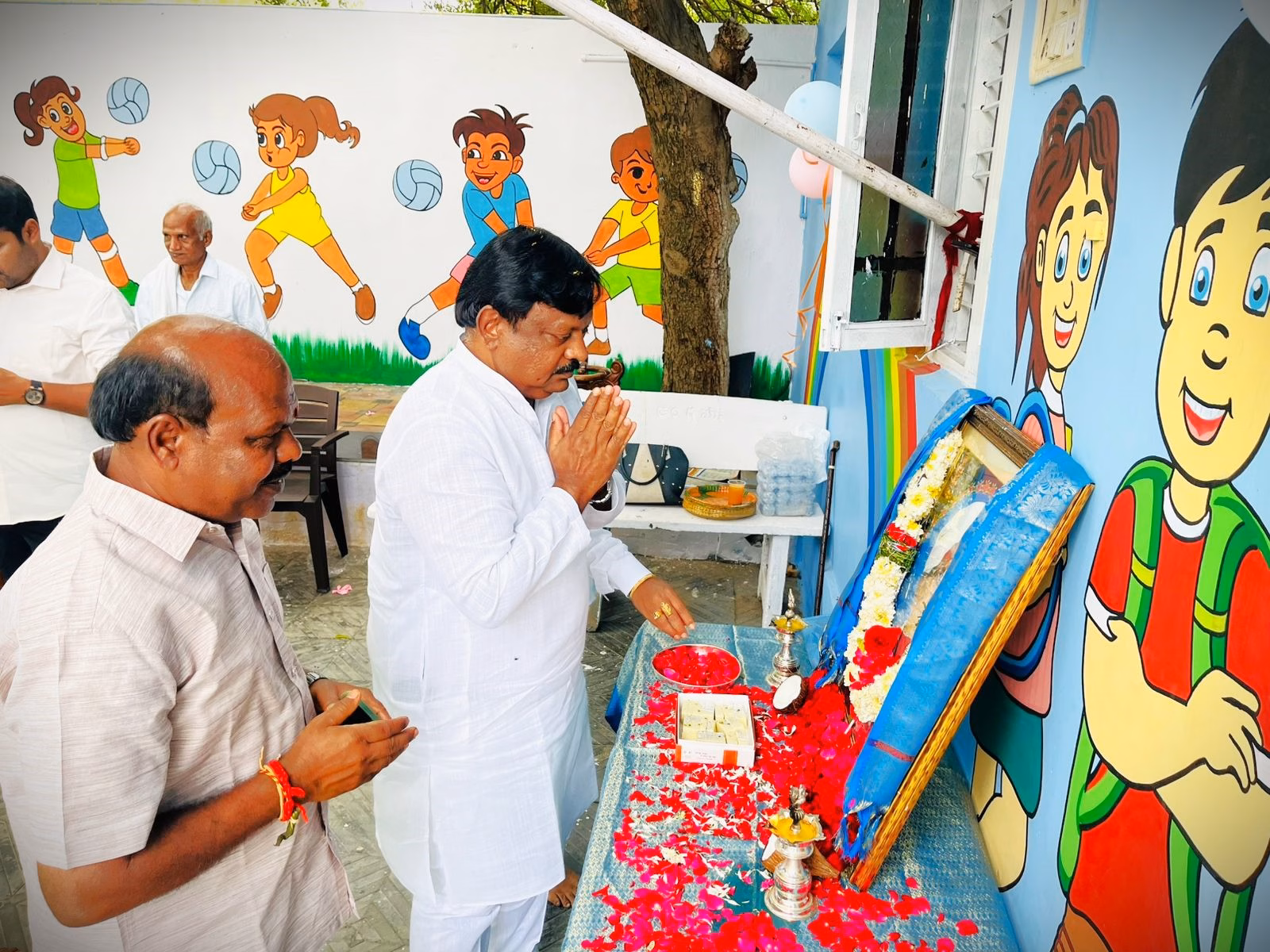 SPR కిడ్స్ ప్లే స్కూల్ ను ప్రారంభించిన నియోజకవర్గ ఇంచార్జి కోలన్ హన్మంత్ రెడ్డి